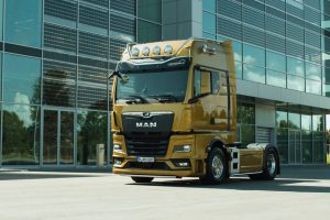 man-lkw-tgx-individual-lion-campaign-stage-16-9_width_1600_height_900